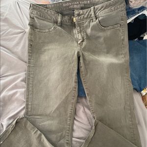 American eagle cropped denim